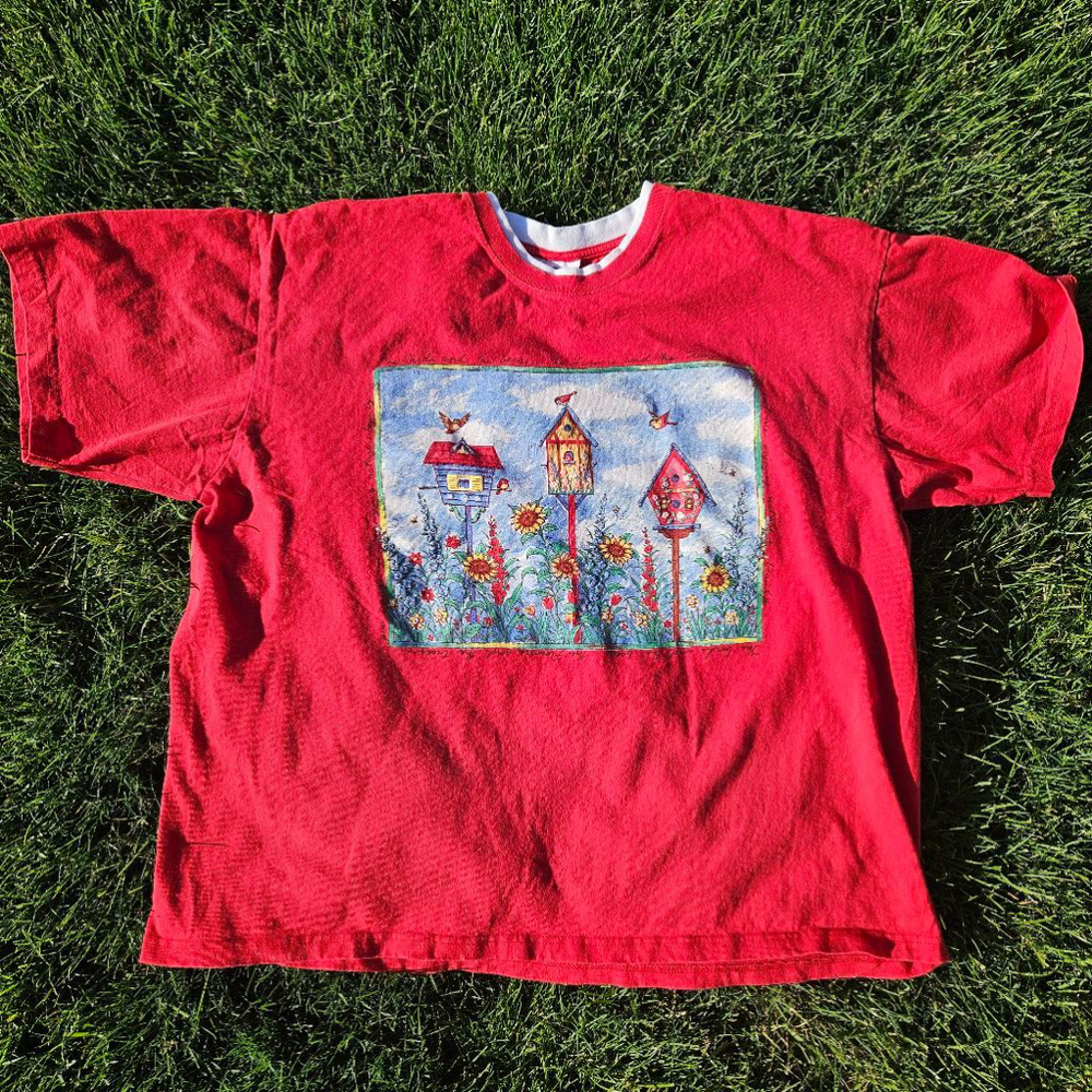 Womens Vintage 80s-90s Forecast L Red T-Shirt with Birdhouses and Birds